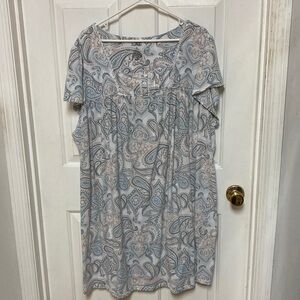 Croft & borrow paisley print nightgown
